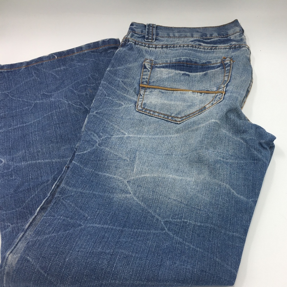 Urban Behaviors mens Jeans  Boot cut  distressed